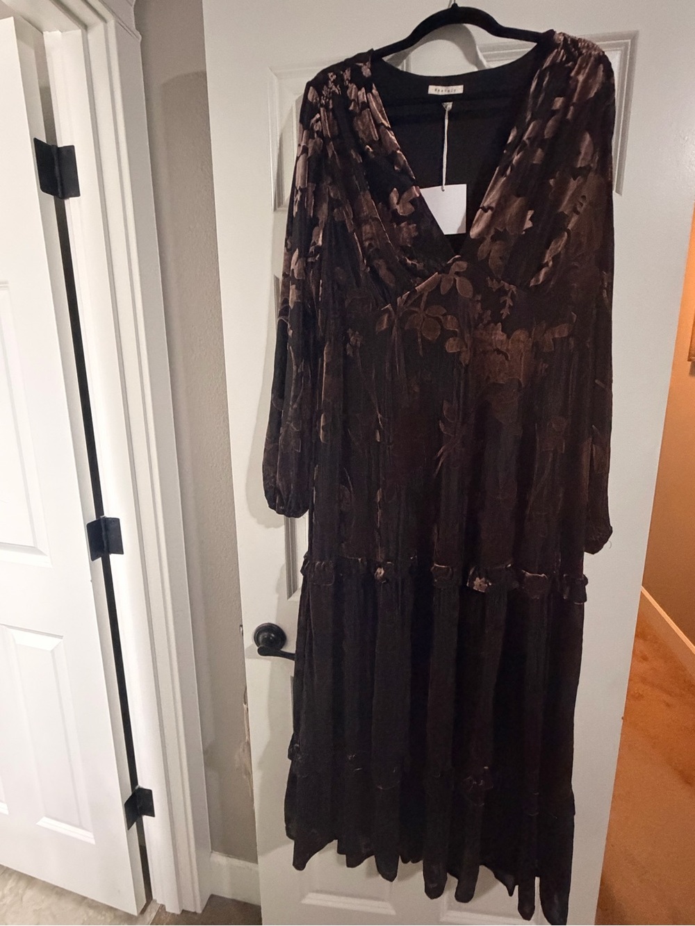 Brown Floral V-Neck Long Sleeve Maxi Dress